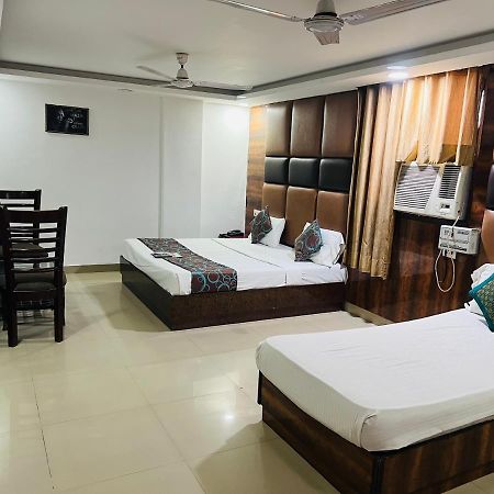 Hotel Cozy Cave Delhi Aiport New Delhi Exterior photo