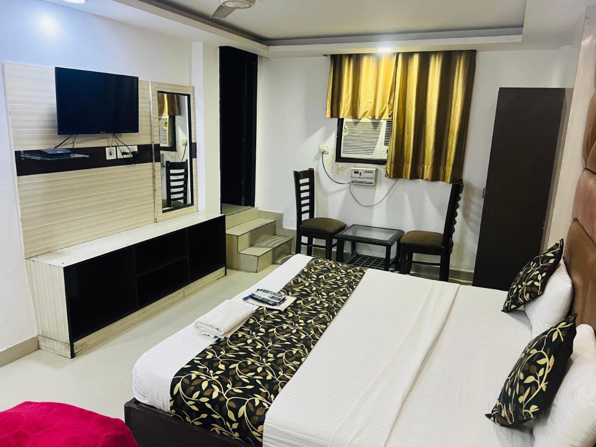 Hotel Cozy Cave Delhi Aiport New Delhi Exterior photo
